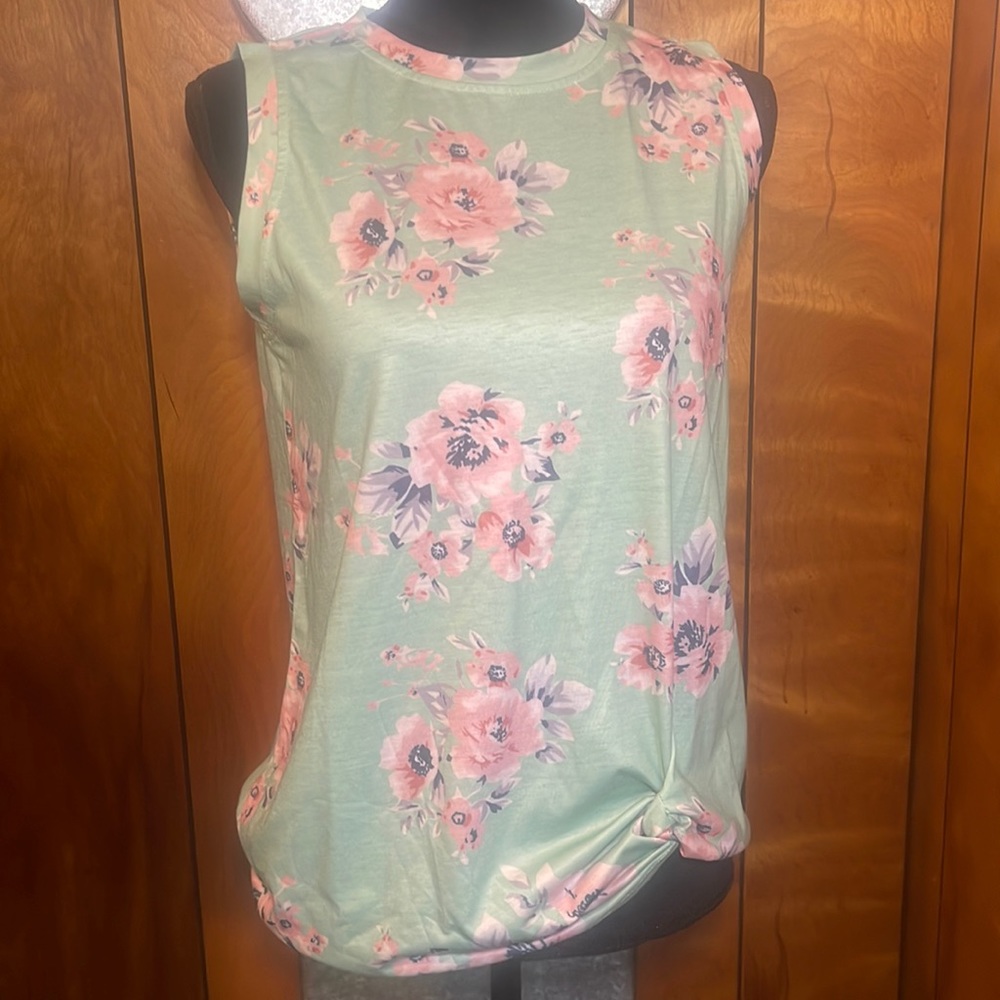 New MIHOLL TOP